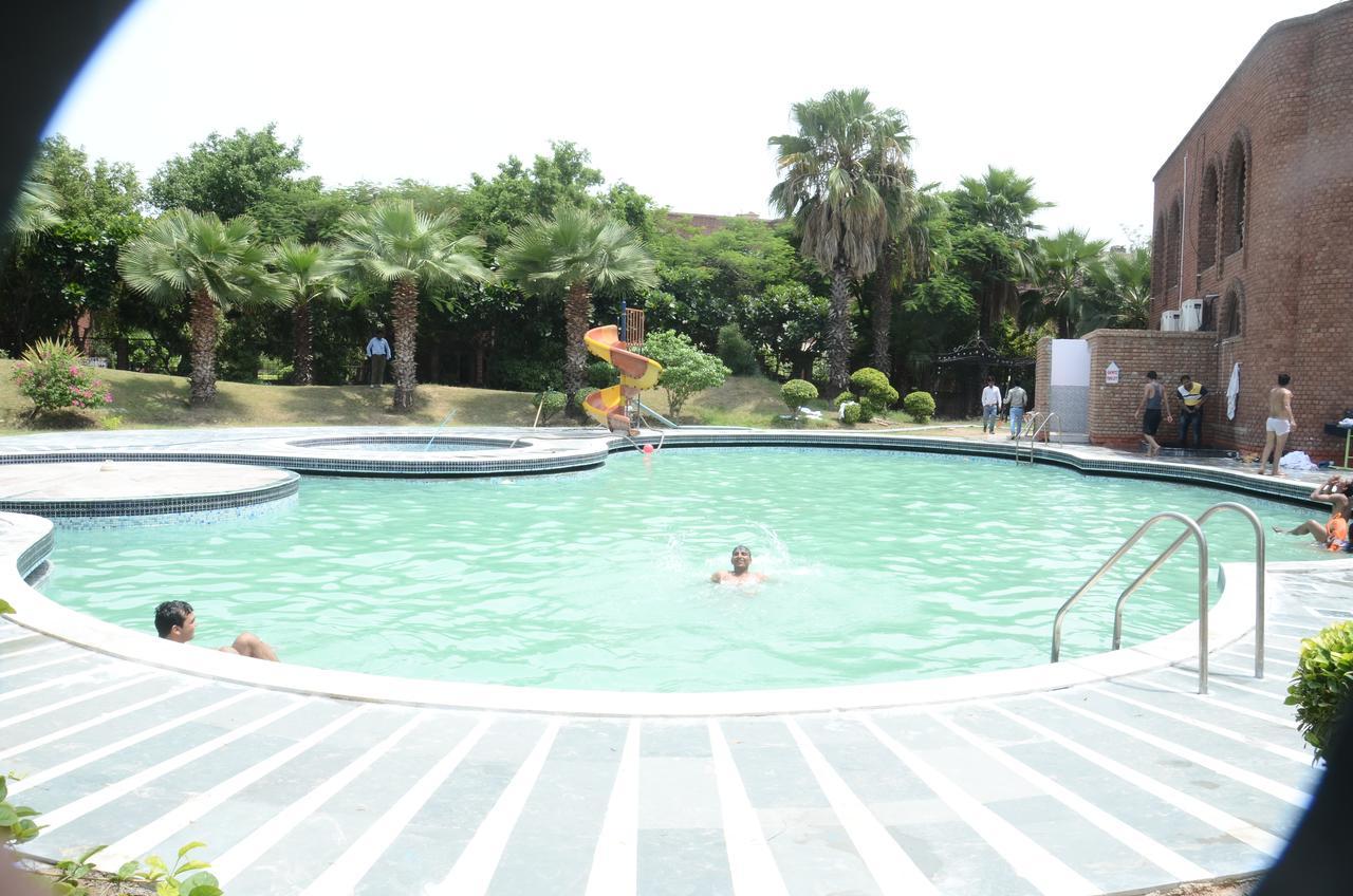 Magsons Resorts Kosi Buitenkant foto